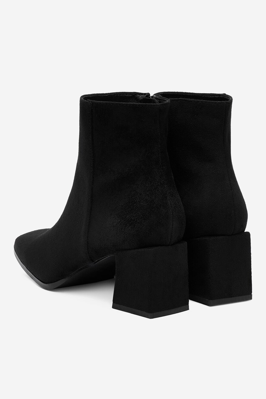 
                Ботильйони DeeZee ЧОРНИЙ - 5904410005028