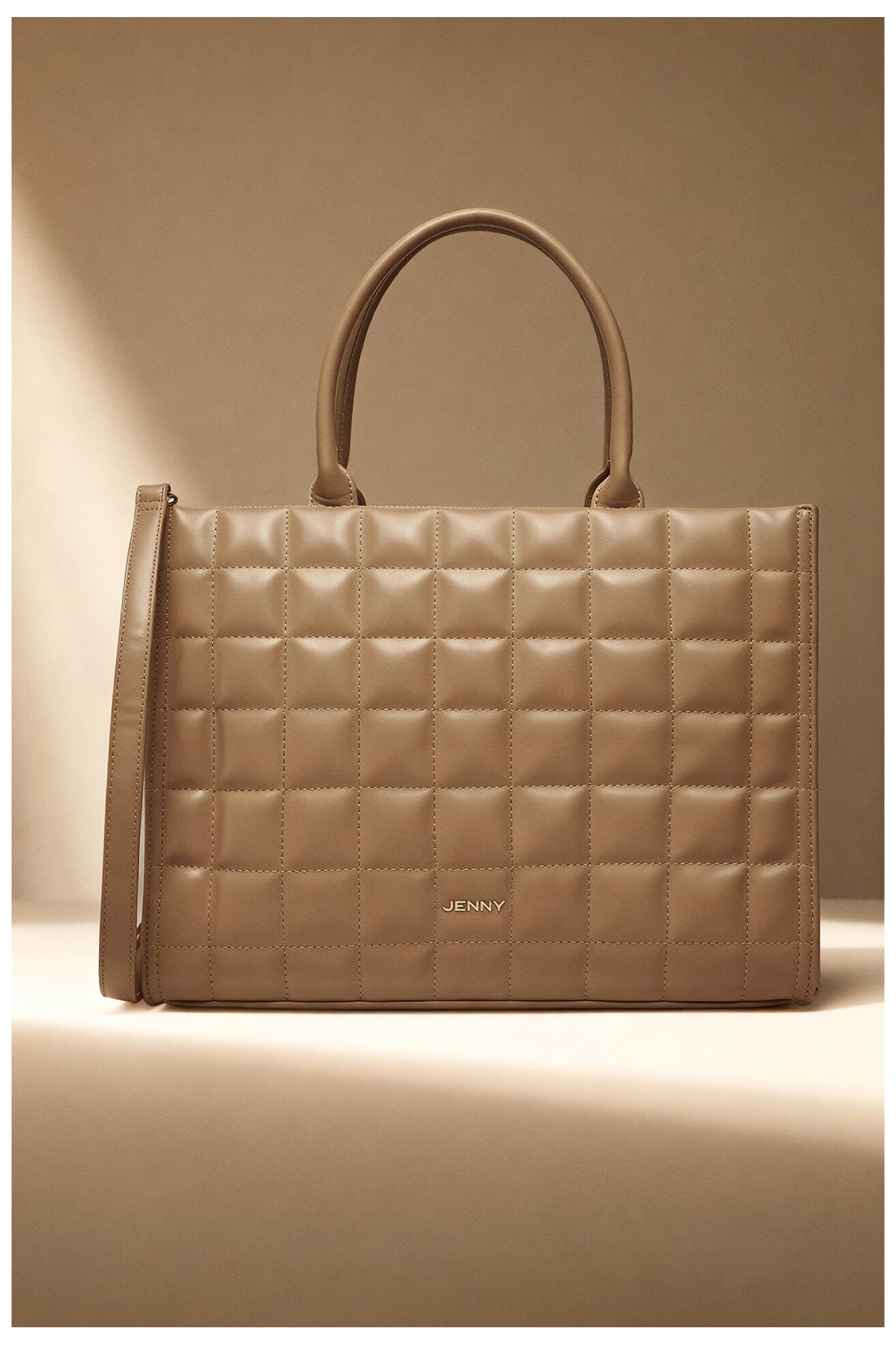 Дамска чанта Jenny C-JNY-M-010-08 БЕЖОВ