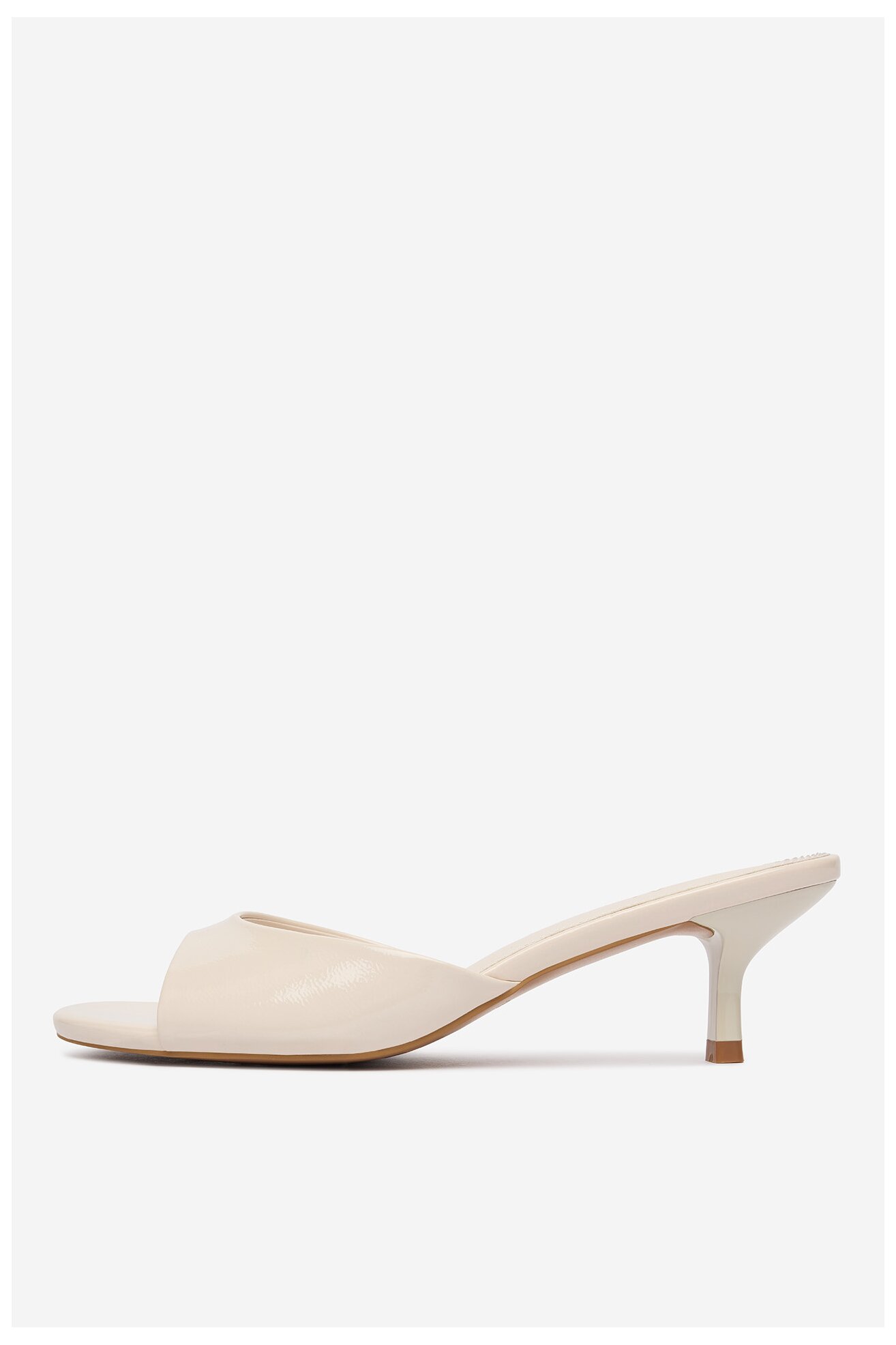 Klapki Jenny CEO-HY2369-1 Beżowy jasny