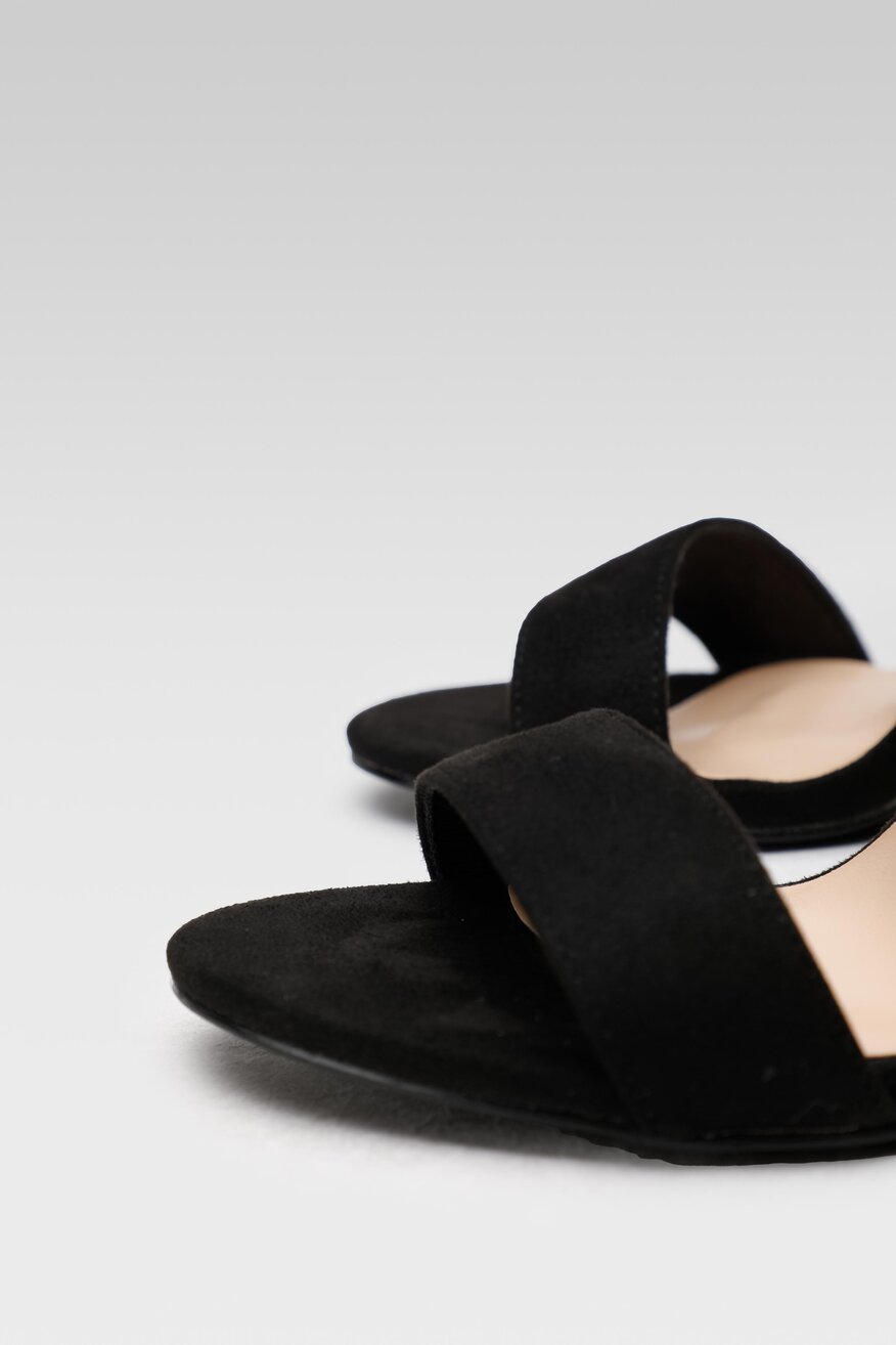 
                Сандали DeeZee ЧЕРЕН - 5904862413136