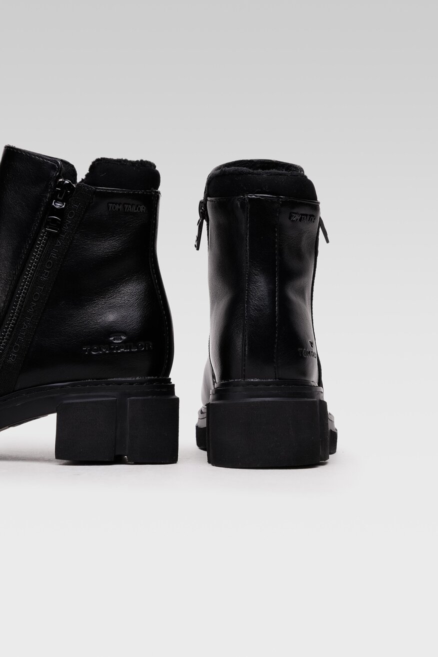 
                Tom Tailor - Botki czarne z suwakiem - 5904248089504