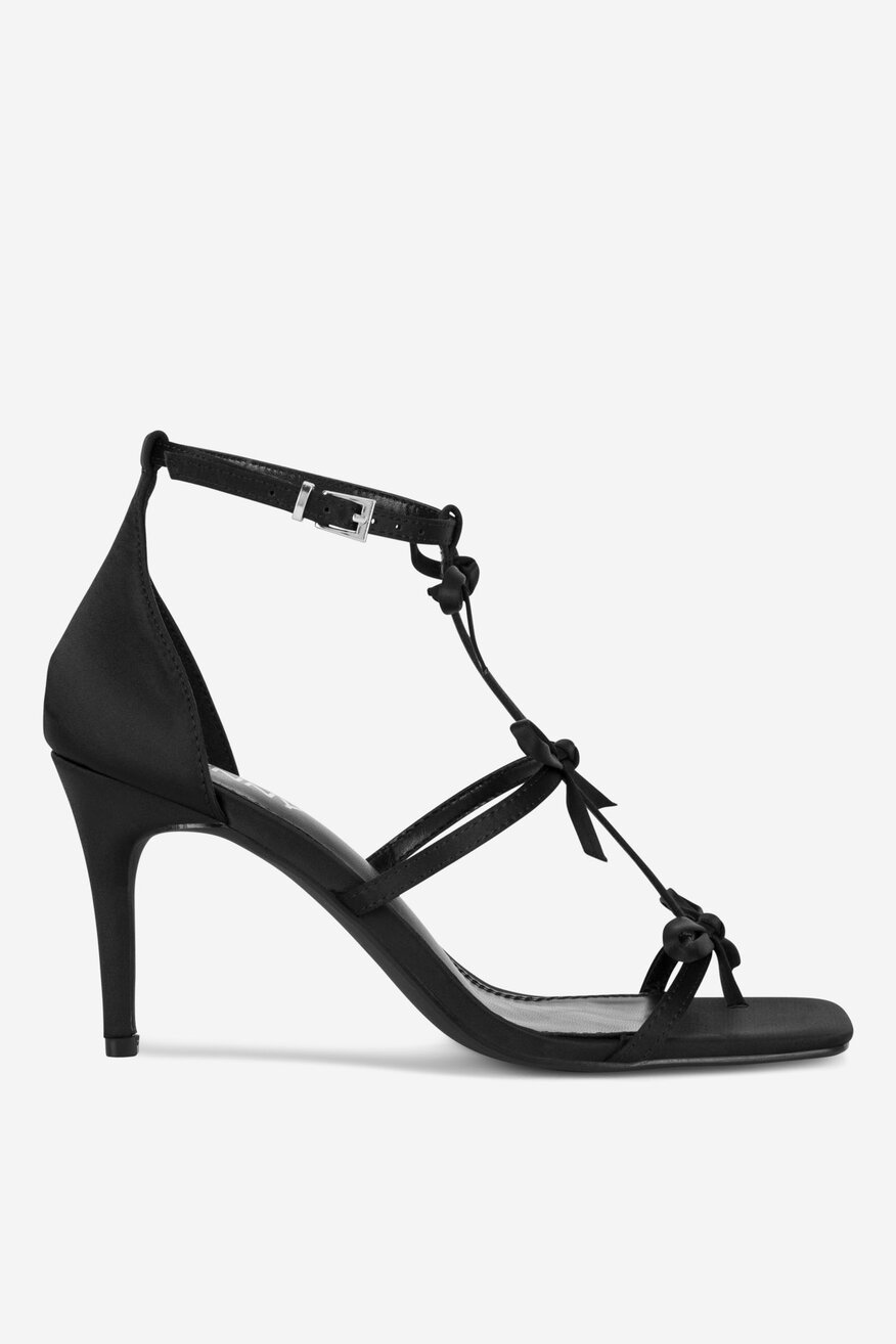 
                Сандалі Jenny ЧОРНИЙ - 5903698724089