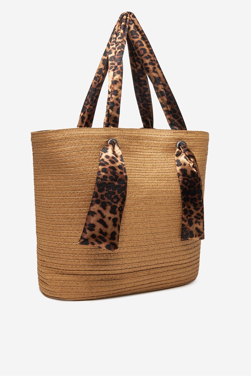 
                Дамска чанта DeeZee БЕЖОВ - 5906751073308