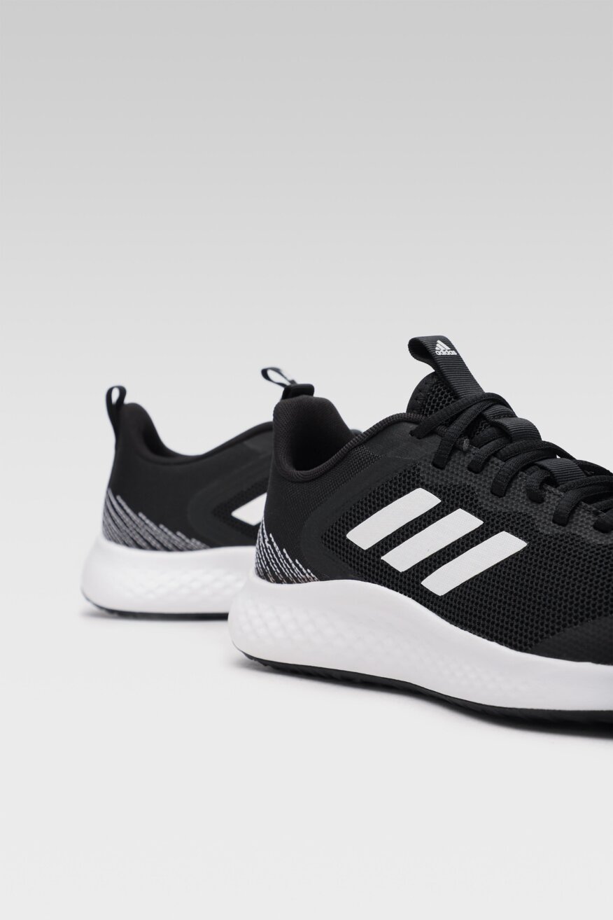 
                adidas - Obuwie sportowe czarne sznurowane - 5903698323824