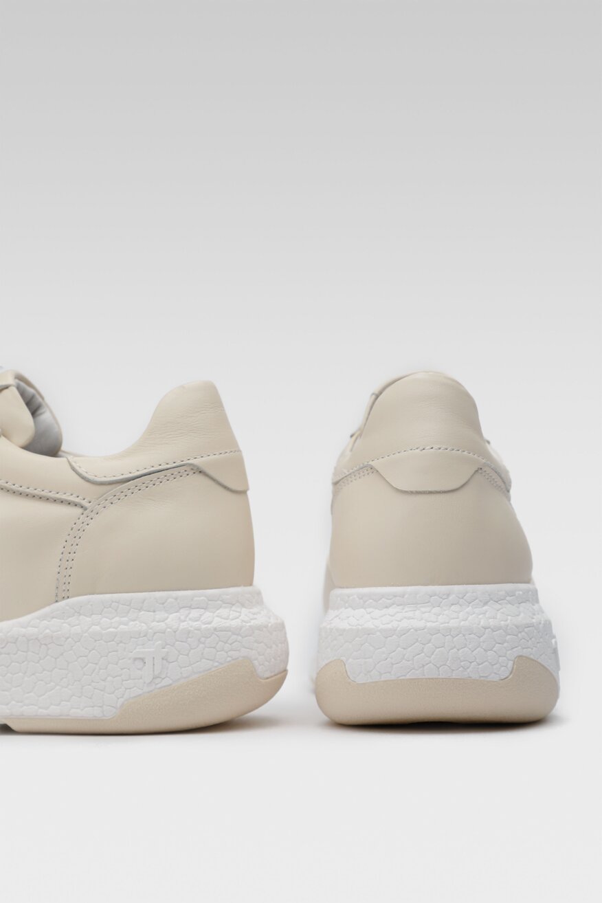 
                Togoshi - Skórzane sneakersy beżowe - 5904248871956