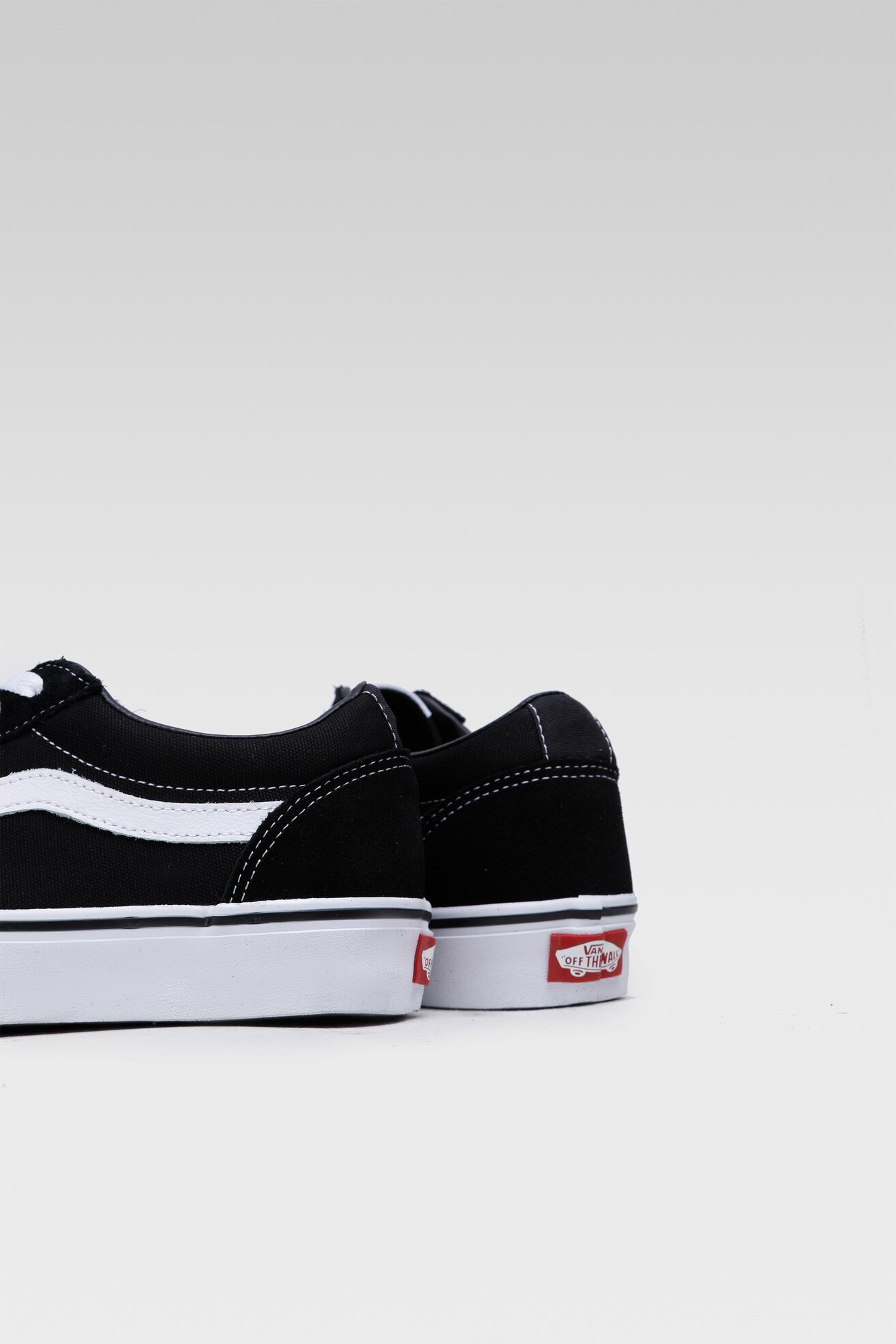 Trampki Vans WARD VN0A36EMC4R1 Czarny