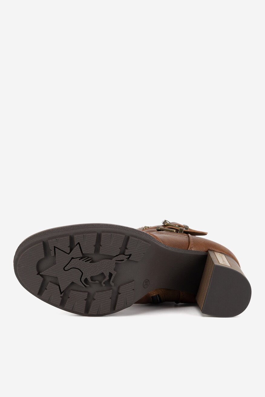 
                Bokacsizma Mustang BARNA - 5905588861409