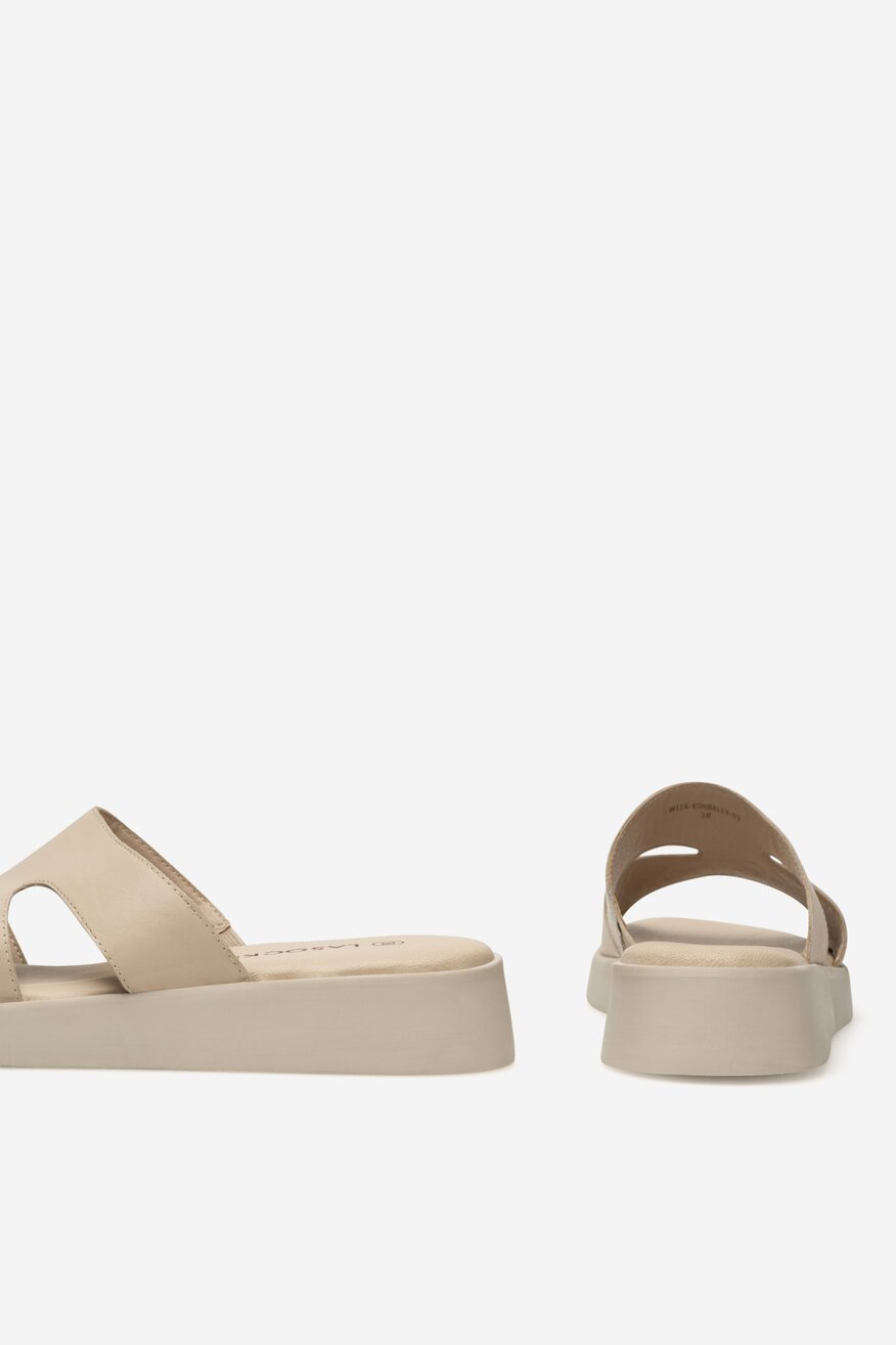 
                Lasocki - Klapki skórzane - 5905588497196