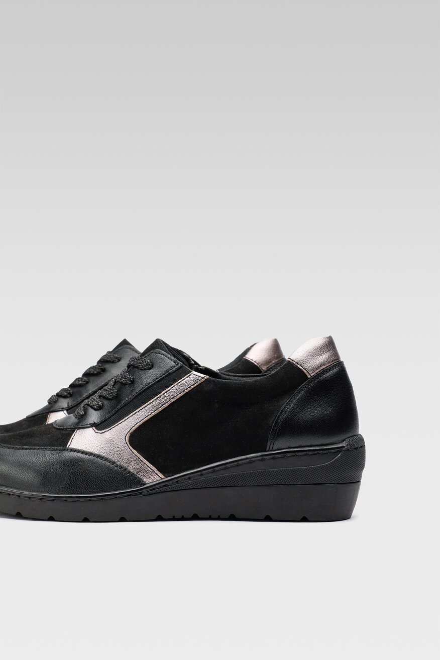 
                Go Soft - Półbuty skórzane na koturnie - 5904248963606