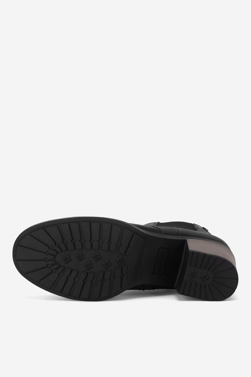 
                        Kratke čizme Clara Barson CEO-WS15221-02 CRNA - 5906751384701