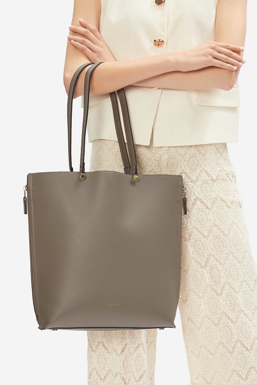 Kézitáska Gino Rossi SÖTÉTBÉZS - 5904862927831