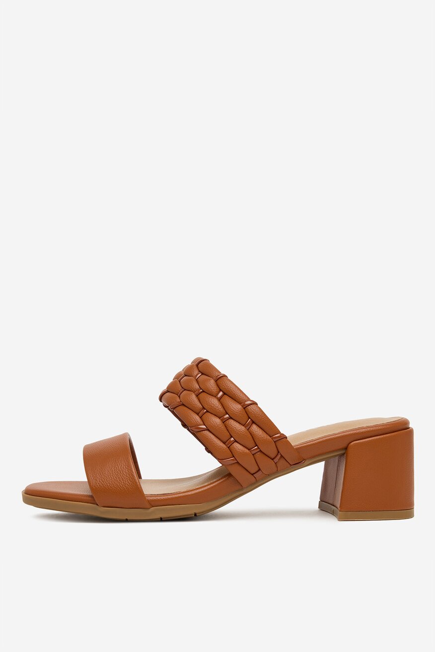 
                Jenny - Klapki - 5906751889374