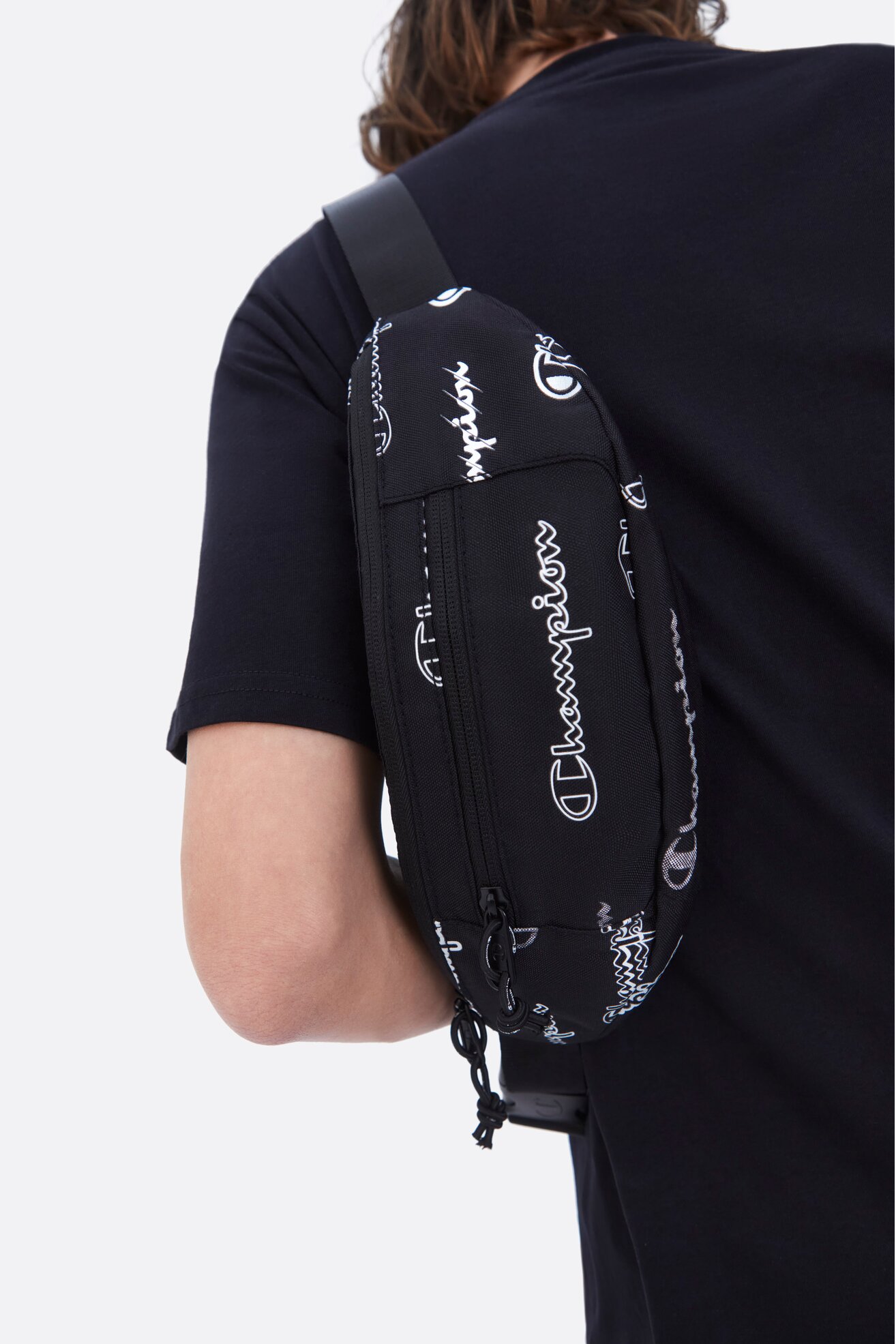 Torebka młodzieżowa Champion 805522-KL001 Czarny