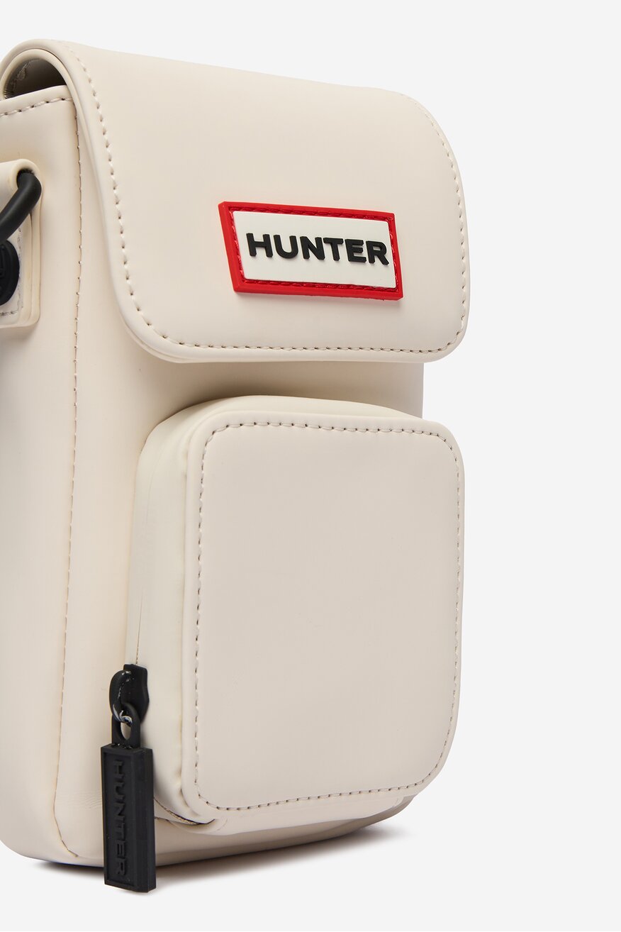 
                Дамска чанта HUNTER СЛОНОВА КОСТ - 5906751510940