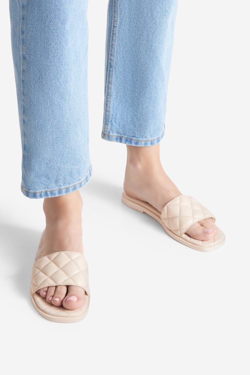 
                Джапанки Badura КРЕМАВ - 5905588428121