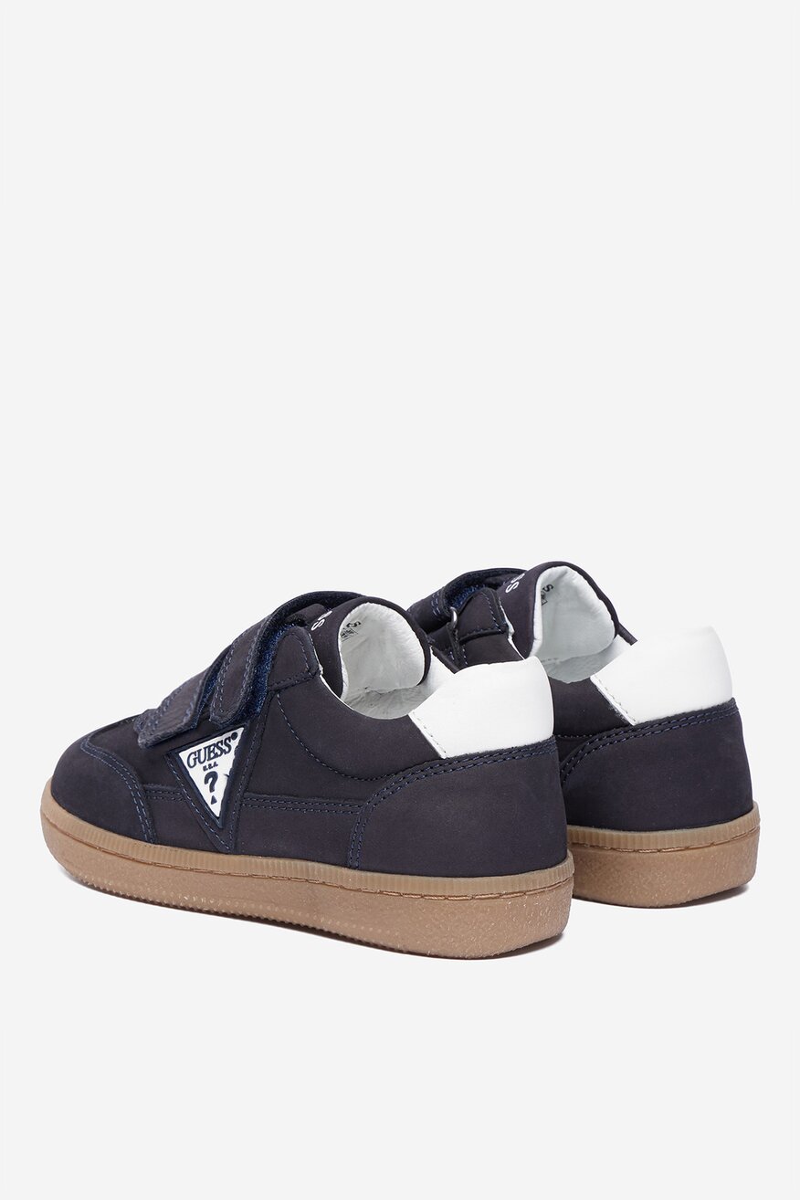 
                Кросівки GUESS ТЕМНО-СИНІЙ - 5907964439424
