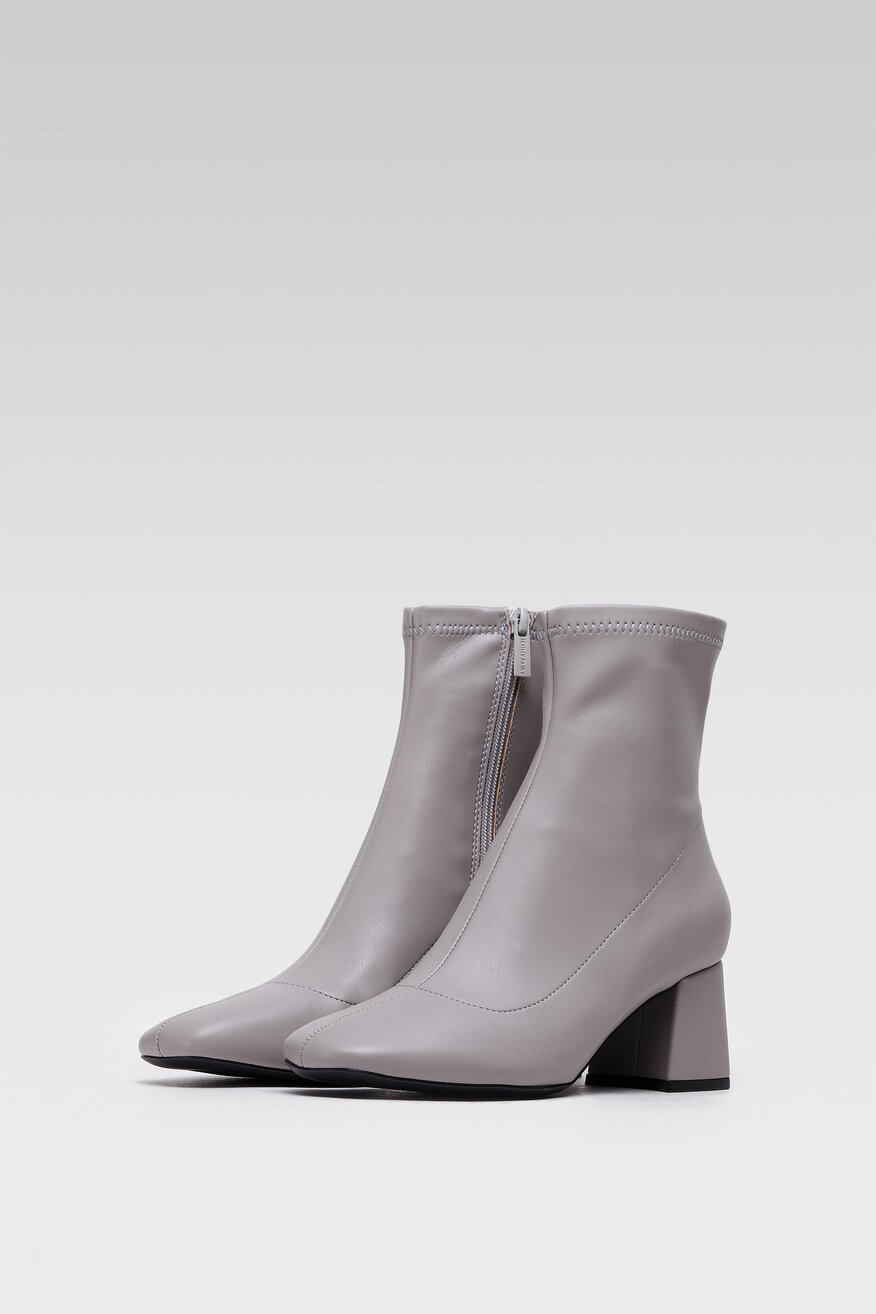 
                Боти Jenny Fairy СИВ - 5903698877167