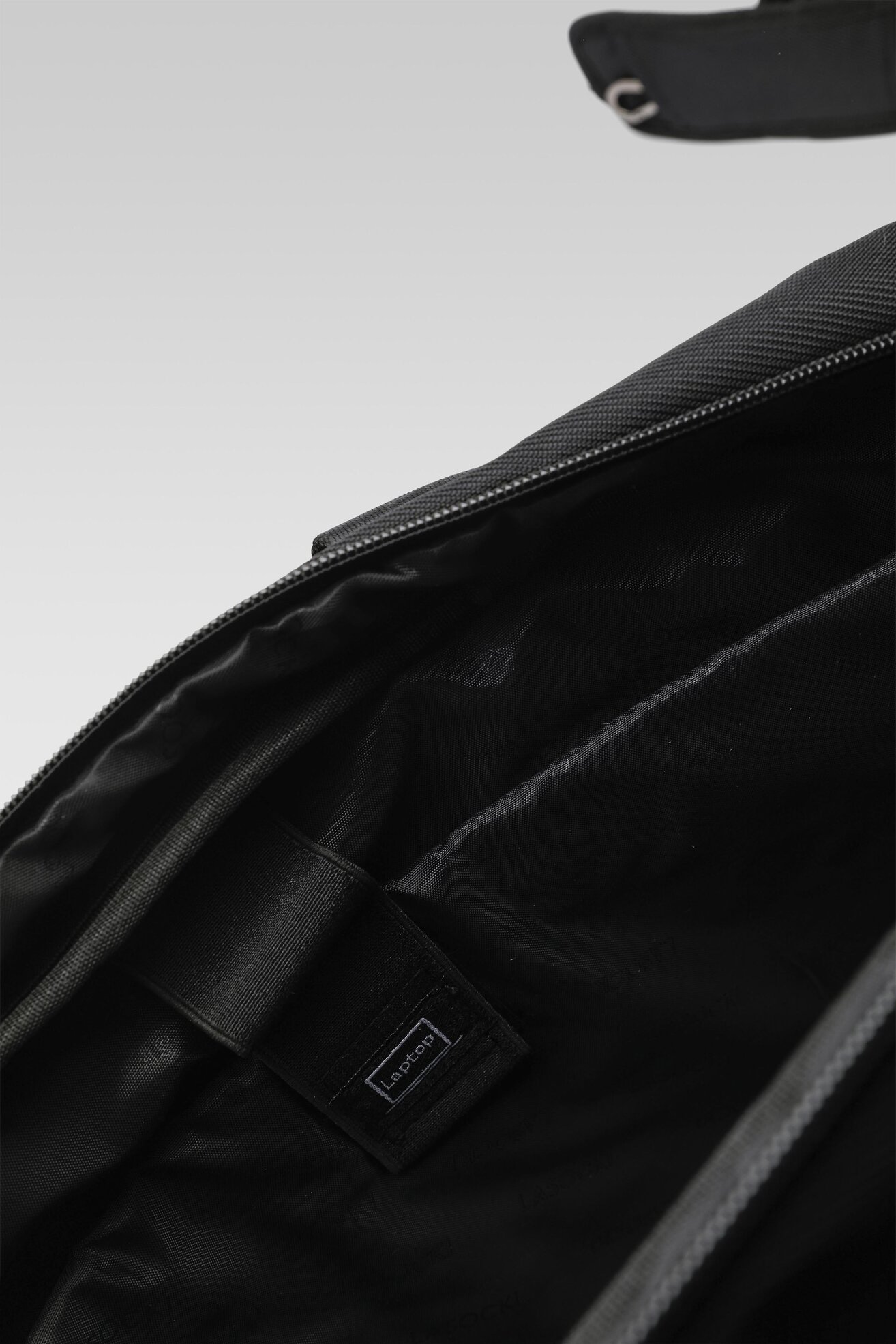 Torba męska Lasocki BLM-S-096-10-08 Czarny