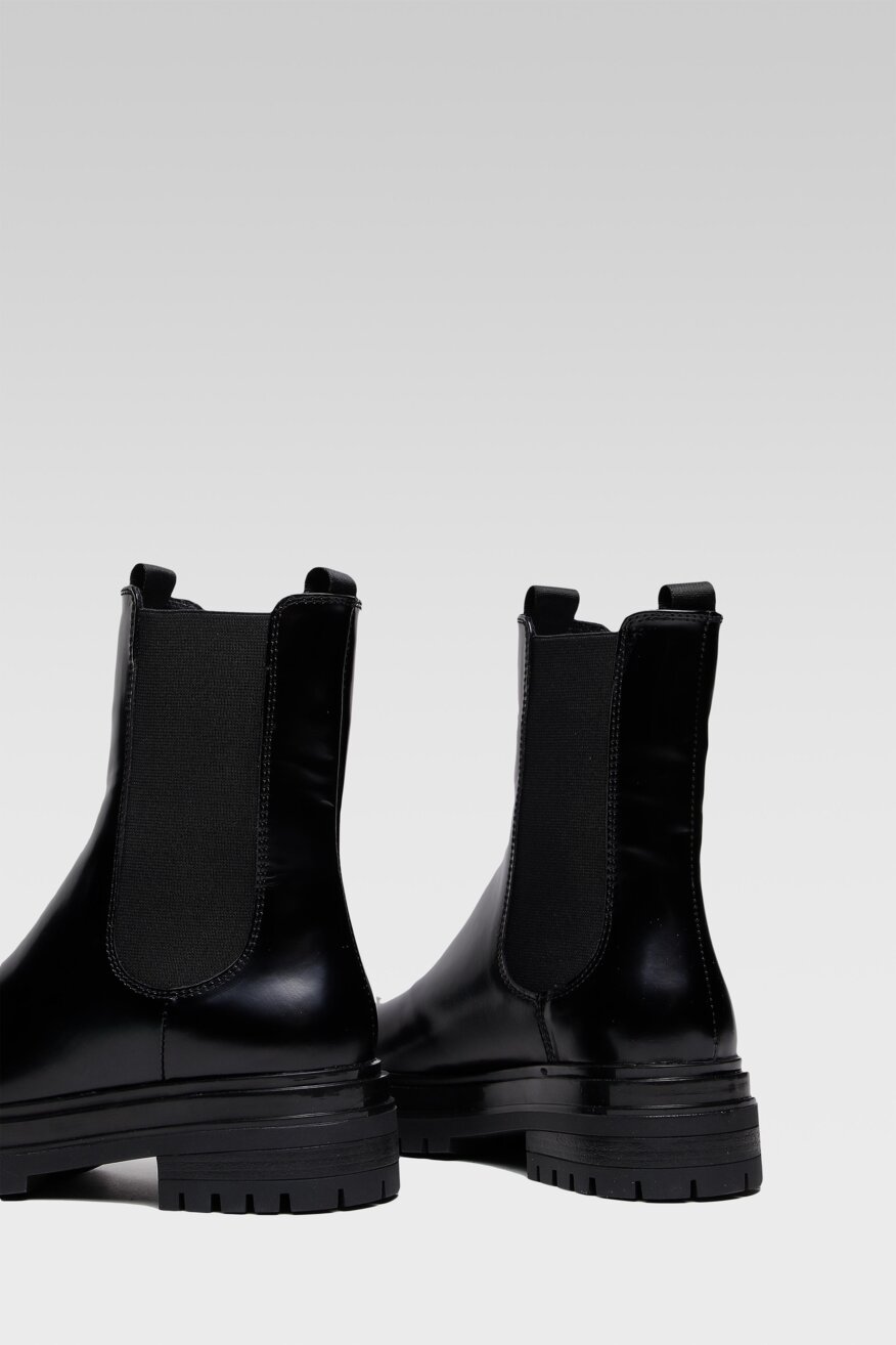 
                Badura - Skórzane botki czarne - 5903698831091