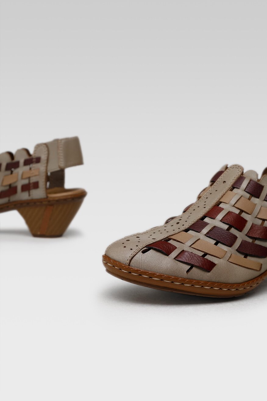 
                Rieker - Półbuty skórzane z odkrytą piętą - 5904248595463