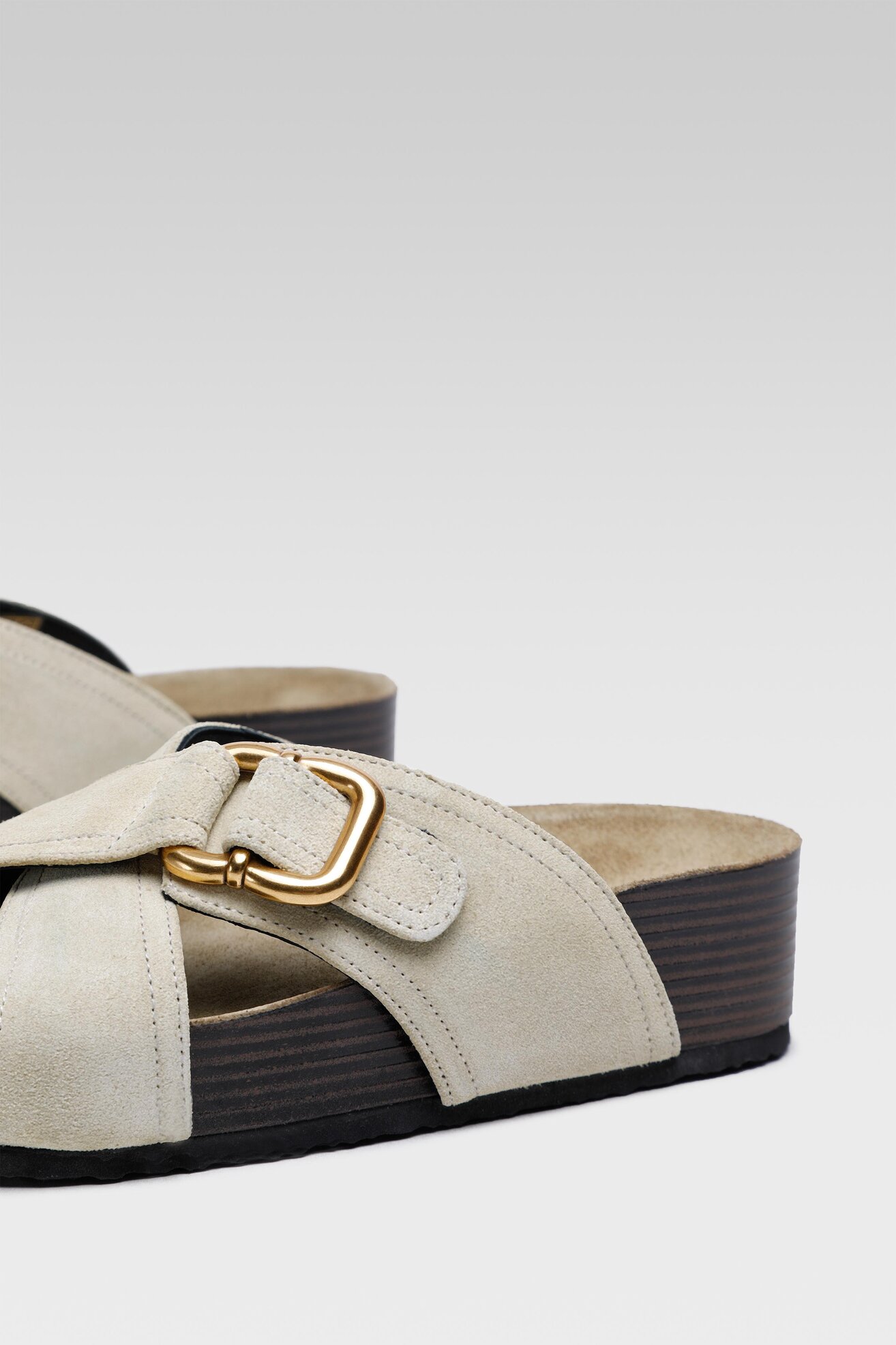 Klapki Gino Rossi 22SS40 Zielony