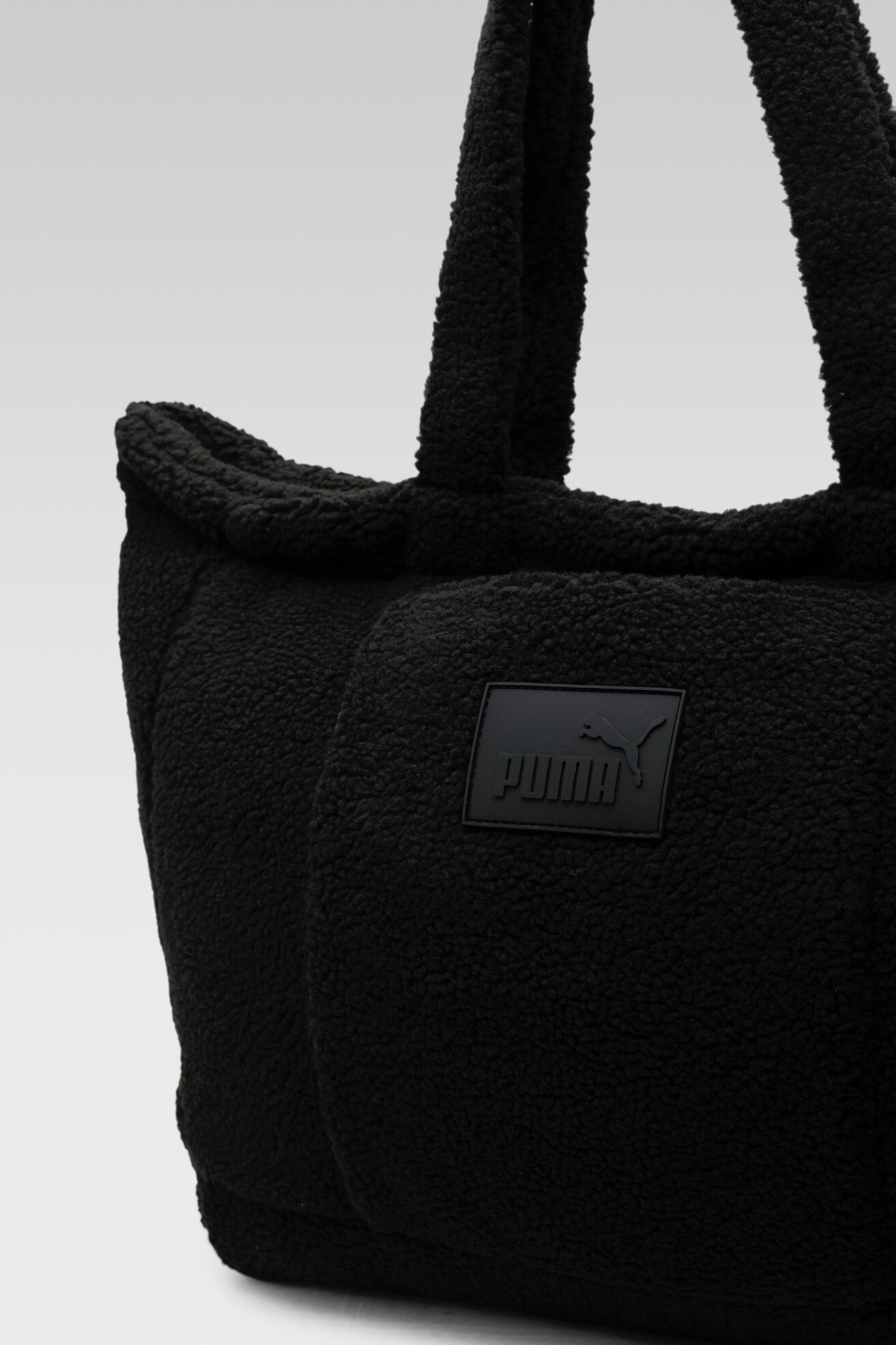 Torebka Puma CORE SHERPA TOTE BAG 7916301 Czarny