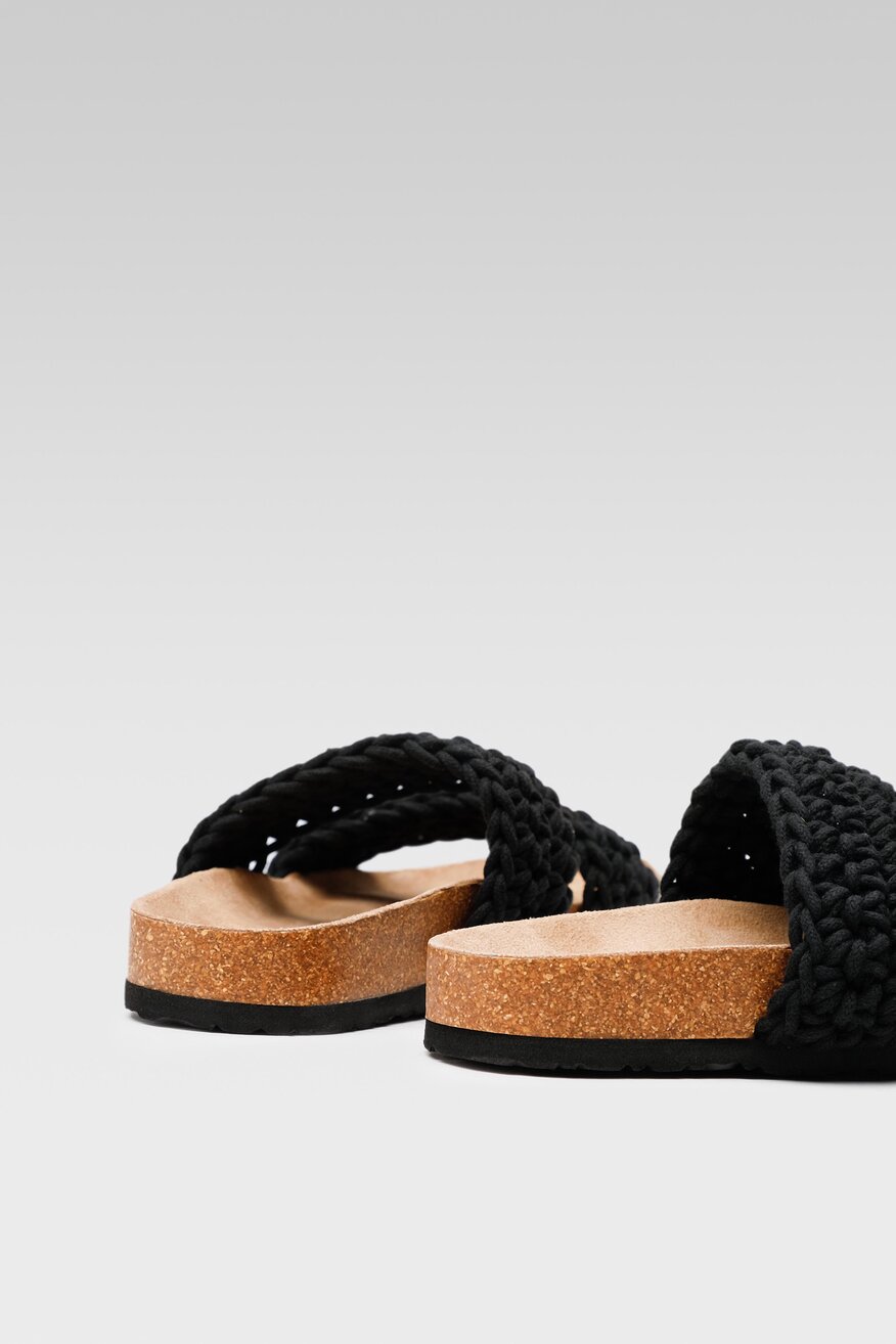 
                Джапанки DeeZee ЧЕРЕН - 5904248803988