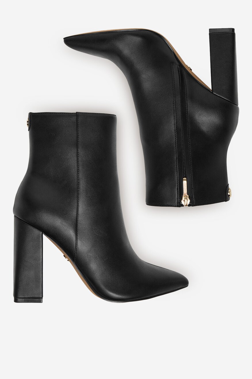 
                        Боти NINE WEST CEO-HANA-01 ЧЕРЕН - 5906751399330