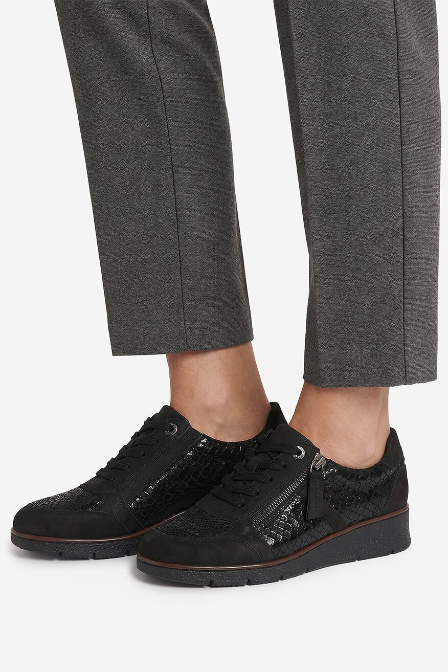 
                Félcipő Go Soft FEKETE - 5906751667385