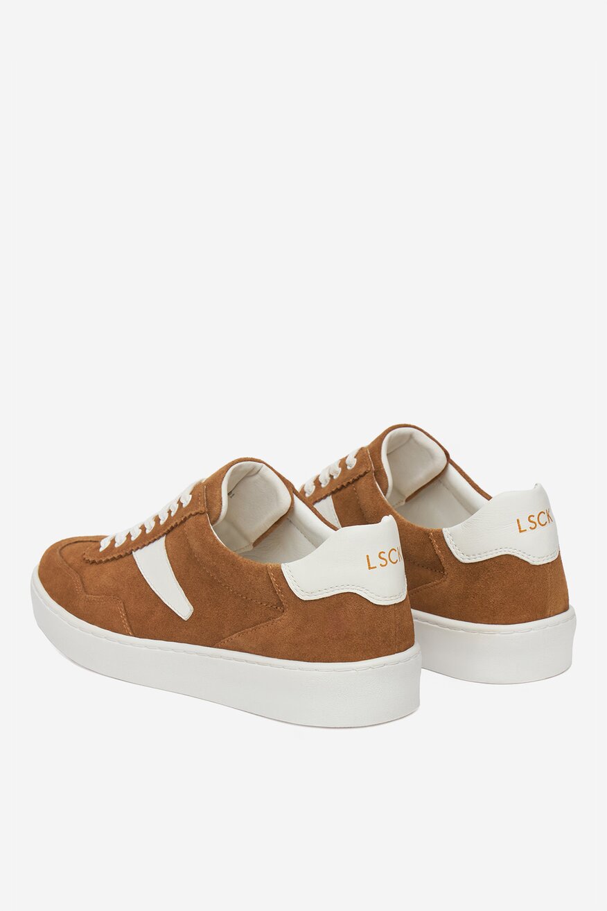 
                Tornacipő Lasocki CAMEL - 5903698178004