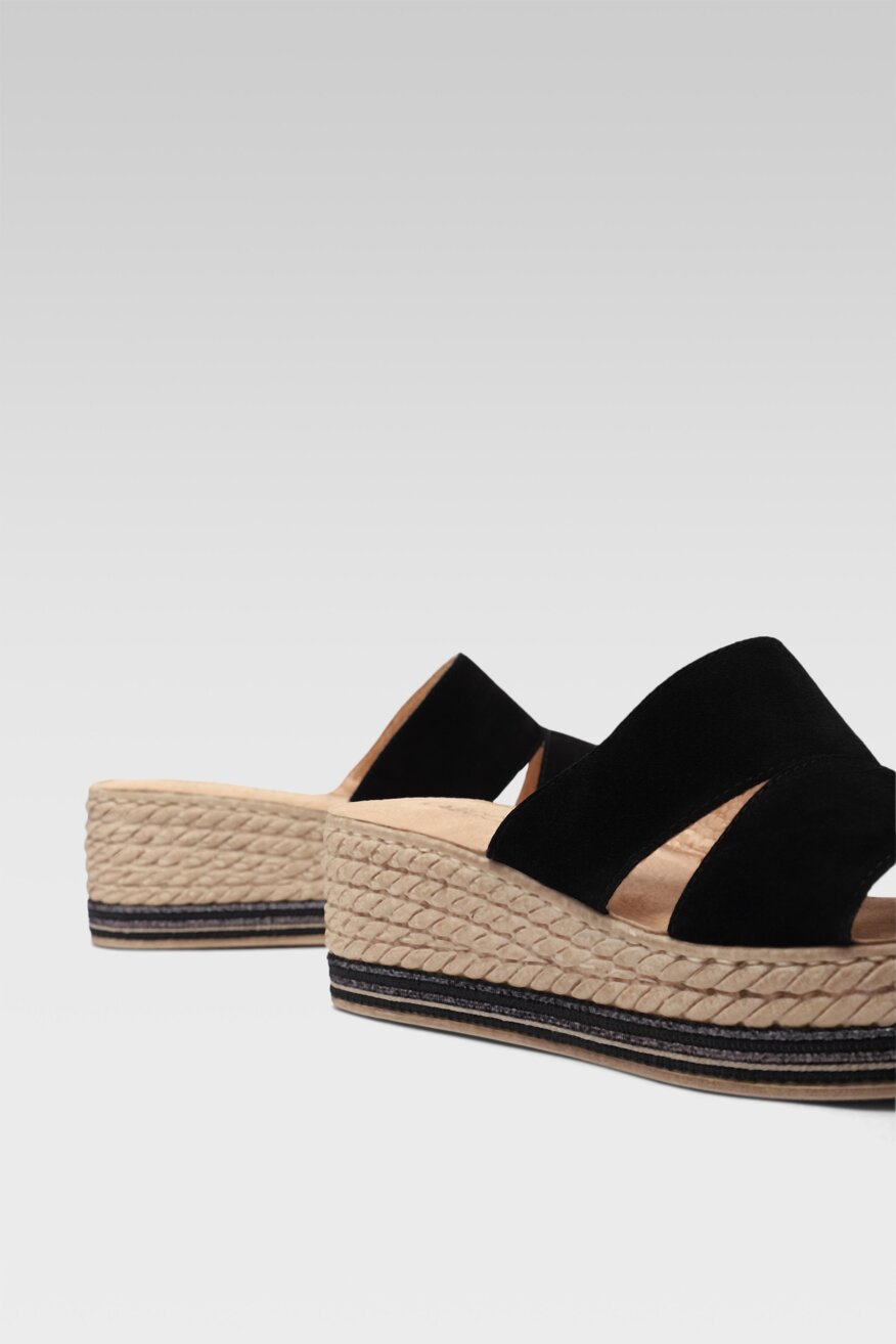 
                Lasocki - Klapki zamszowe - 5903698673608
