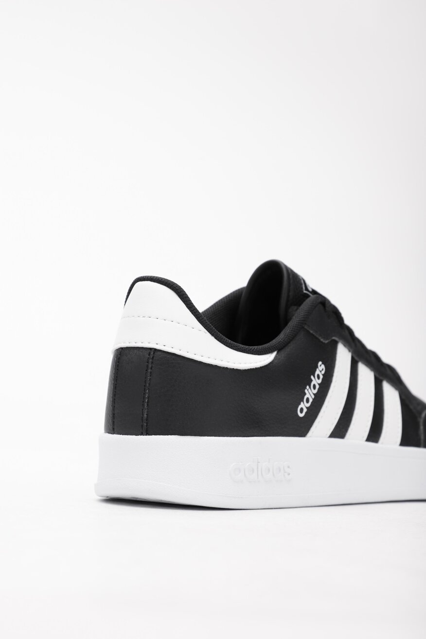 adidas breaknet fx8708