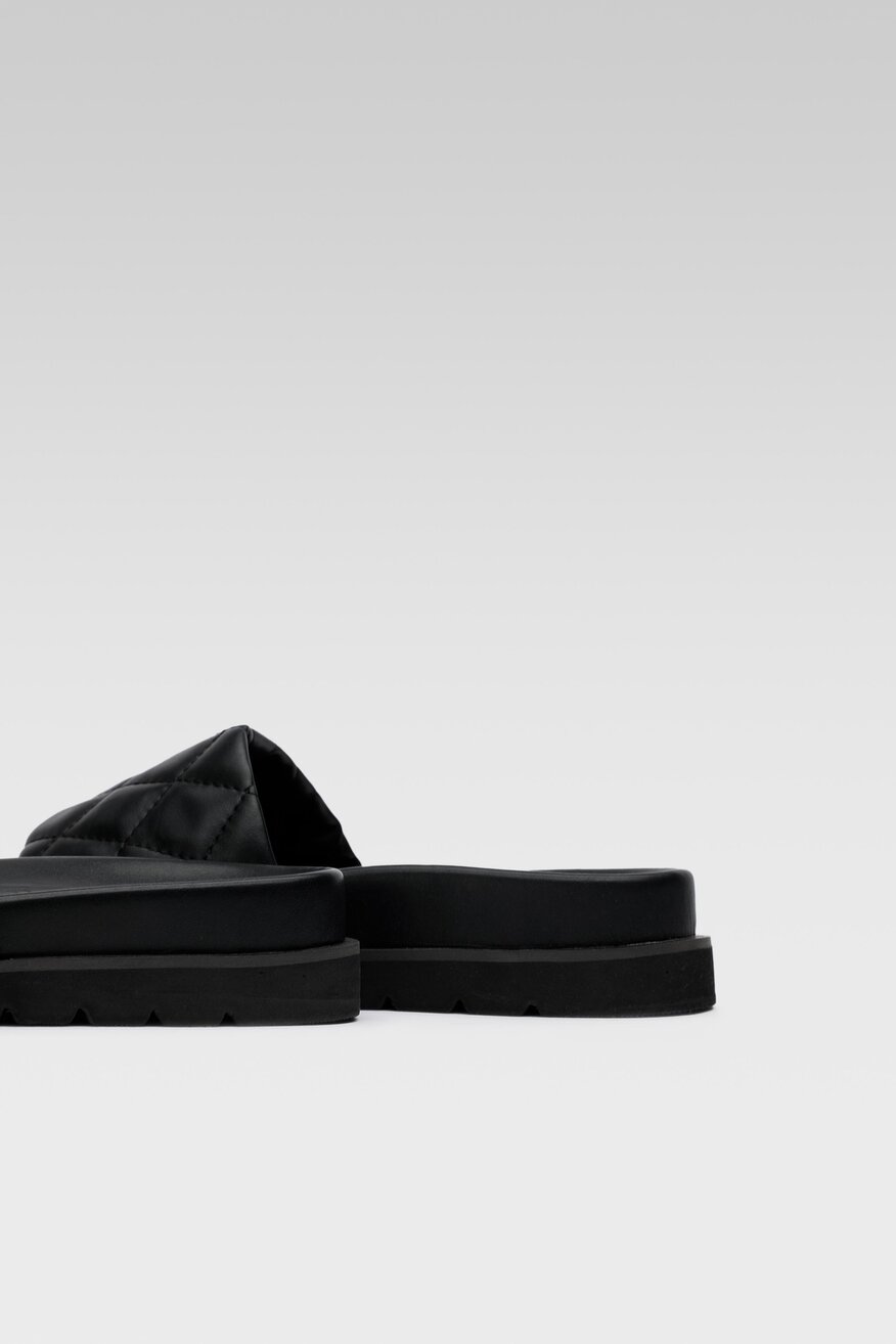 
                Mexx - Klapki pikowane - 5904248415679