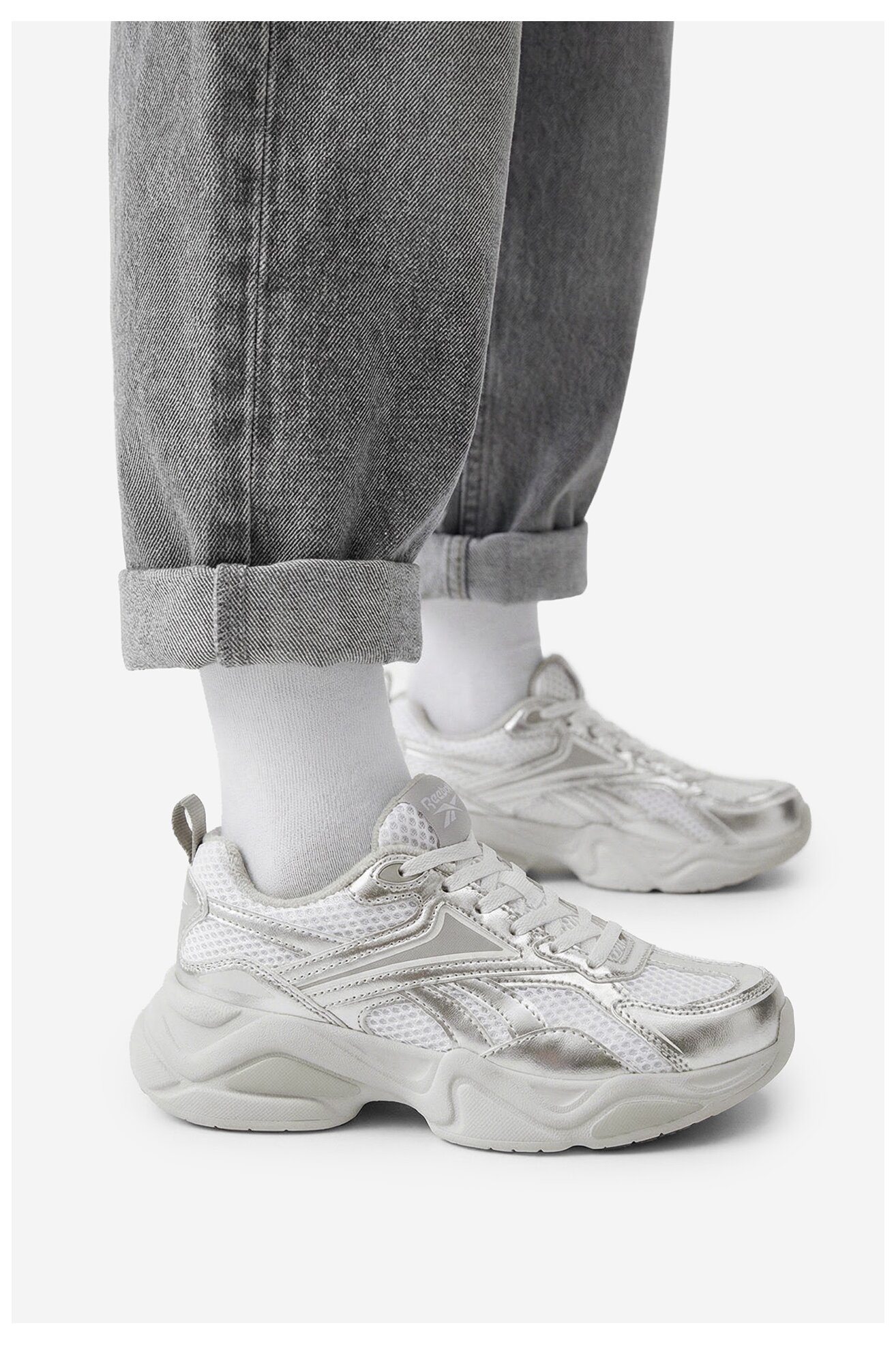 Obuwie sportowe Reebok CEO-CHARGE AR30246SSSW Srebrny