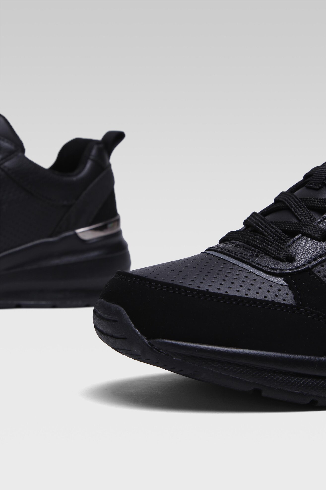 Obuwie sportowe Skechers 155616 BBK Czarny