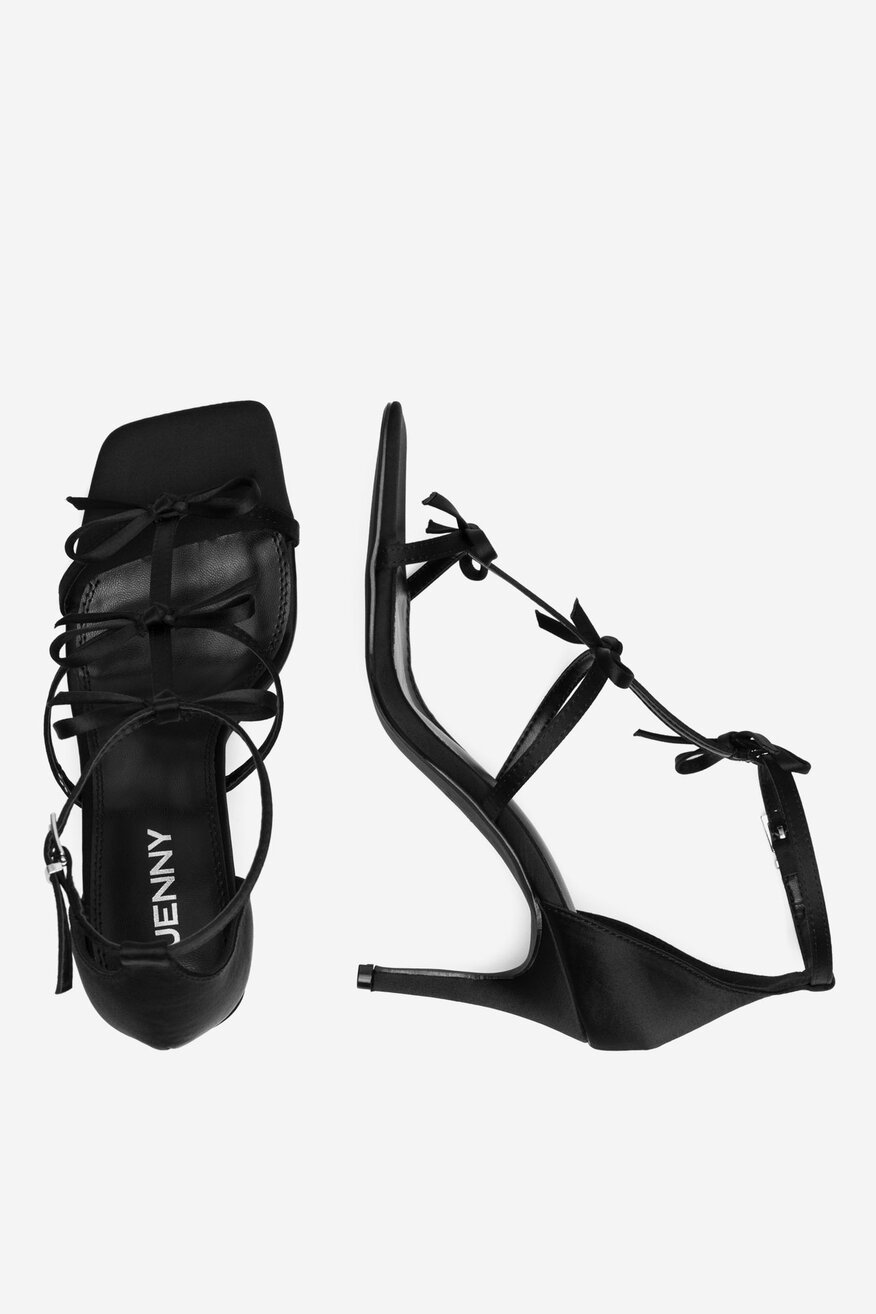 
                Сандалі Jenny ЧОРНИЙ - 5903698724089