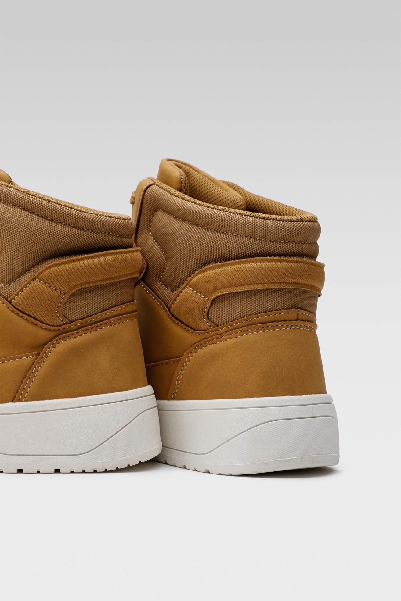 Obuwie sportowe Sprandi MP-S22C688A-3 Camel