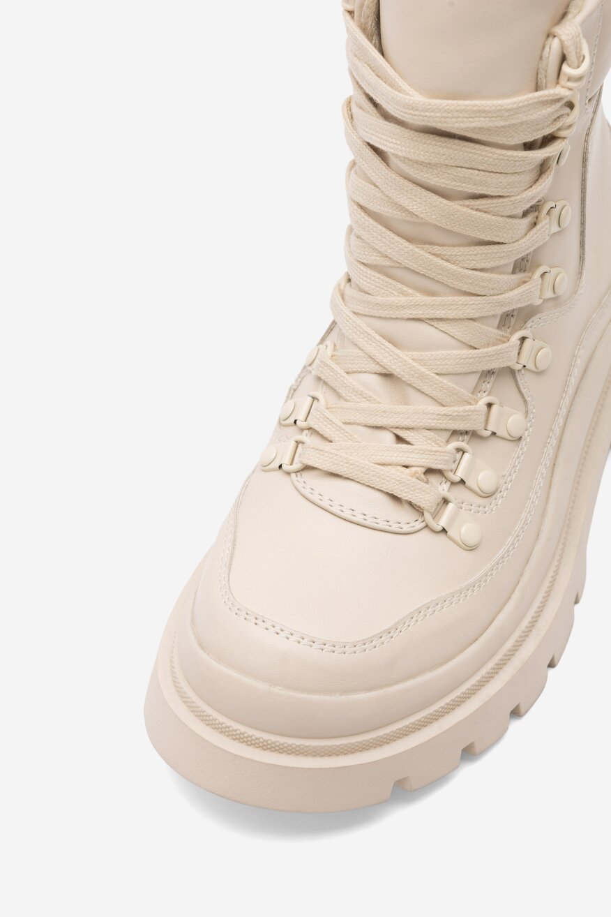 
                Черевики DeeZee БЕЖЕВИЙ - 5905588064213