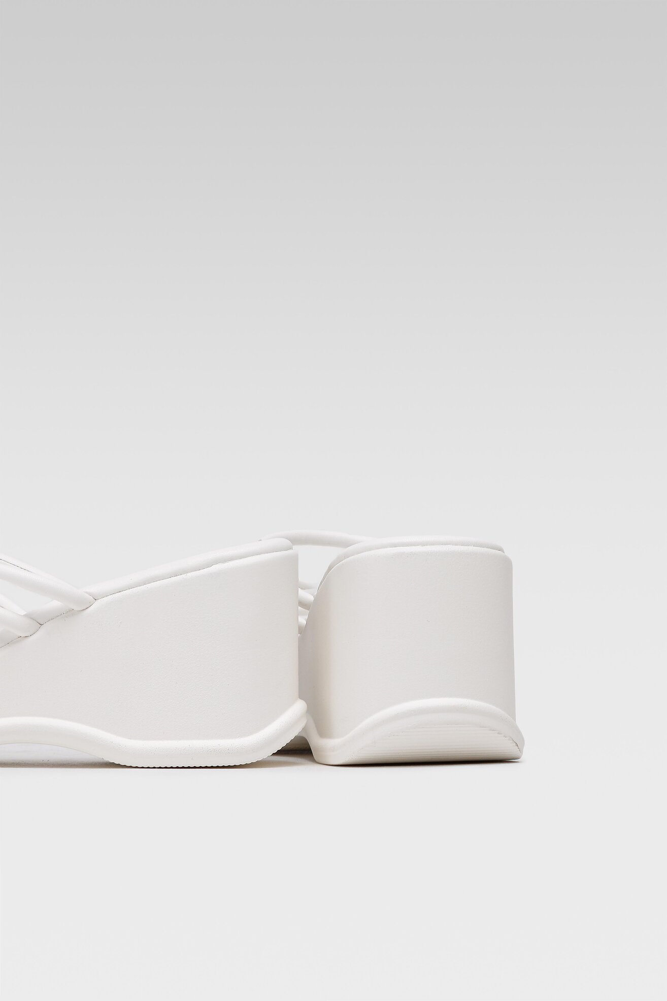 Klapki Jenny Fairy WSS20560-01 Biały