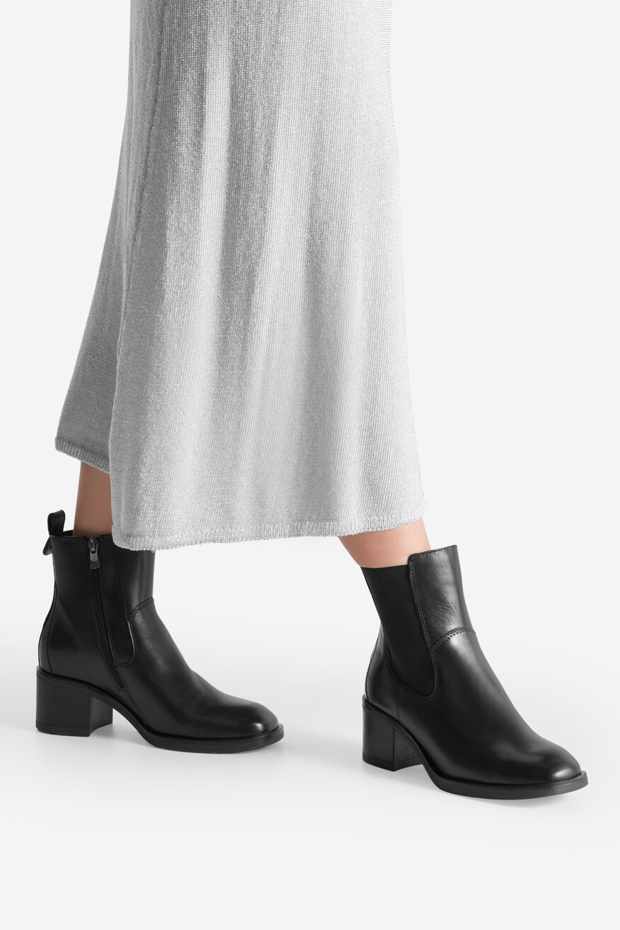 
                Bokacsizma Lasocki FEKETE - 5903419560781