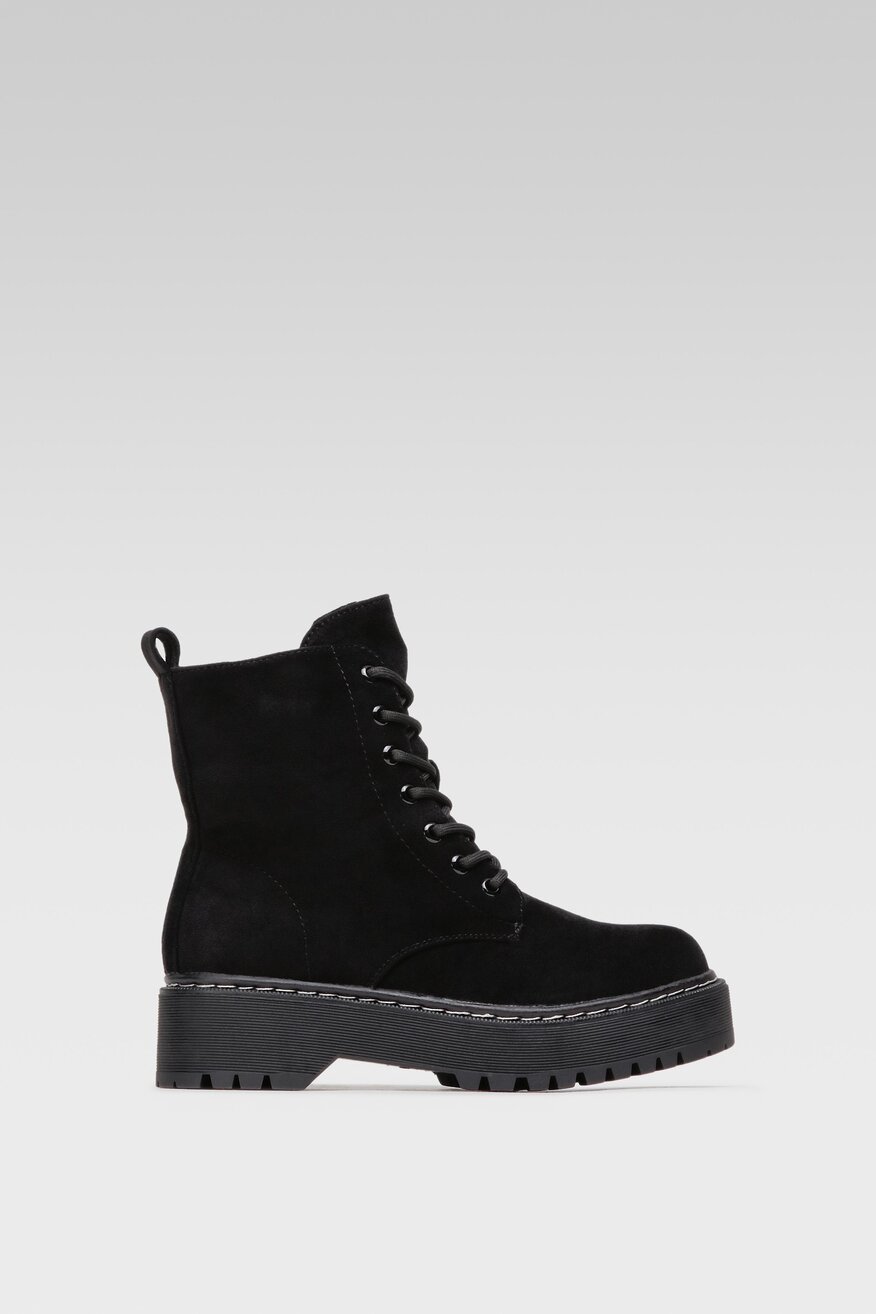 
                Боти Jenny Fairy ЧЕРЕН - 5904862128108