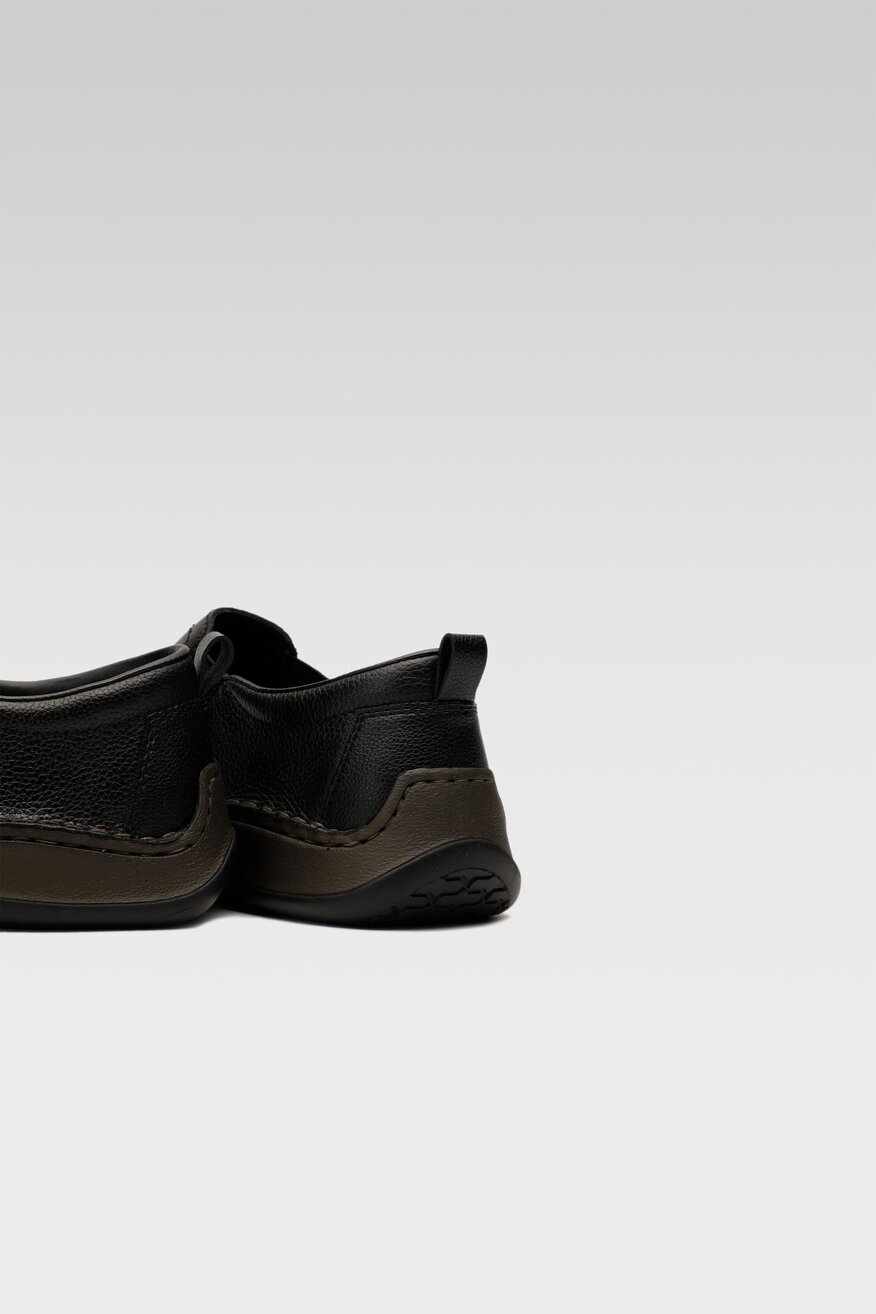 
                Rieker - Skórzane półbuty czarne - 5904862473864