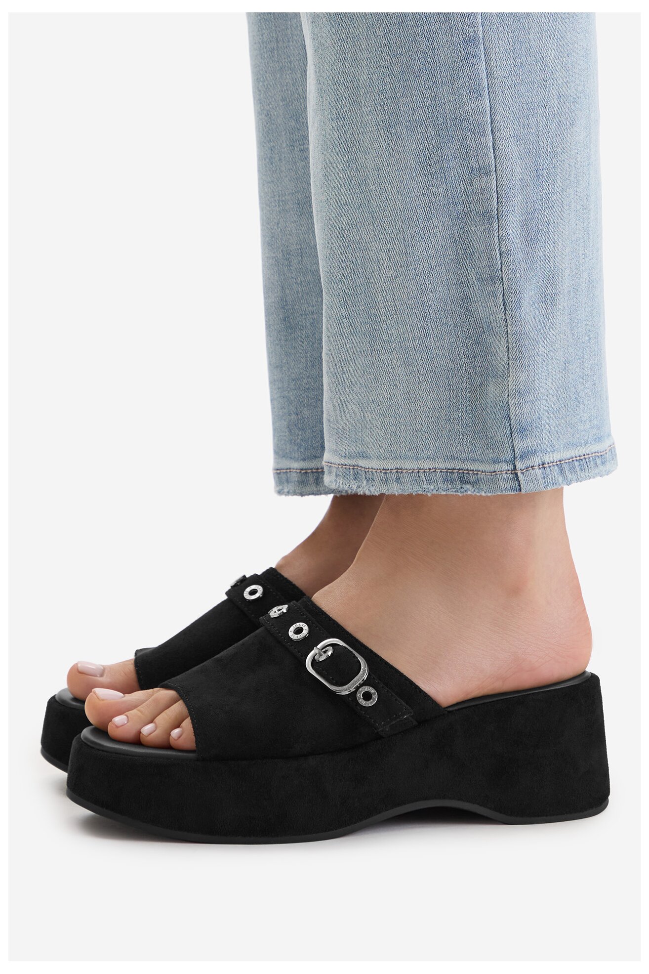 Klapki GUESS JEANS CEO-HY20091-1 Czarny