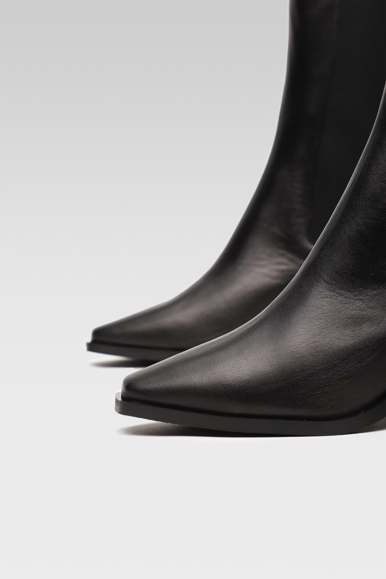 Botki Gino Rossi C006-02 Czarny