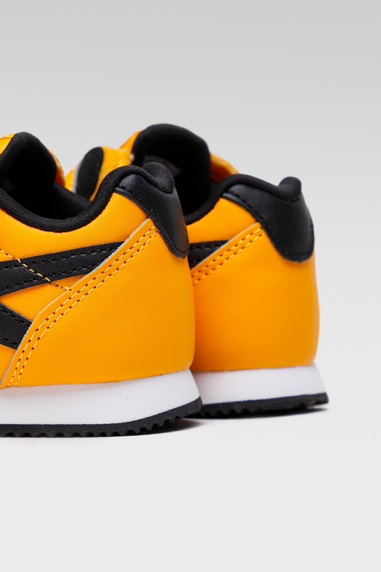 Obuwie sportowe Reebok ROYAL CLJOG 2 KC H01347 Złoty