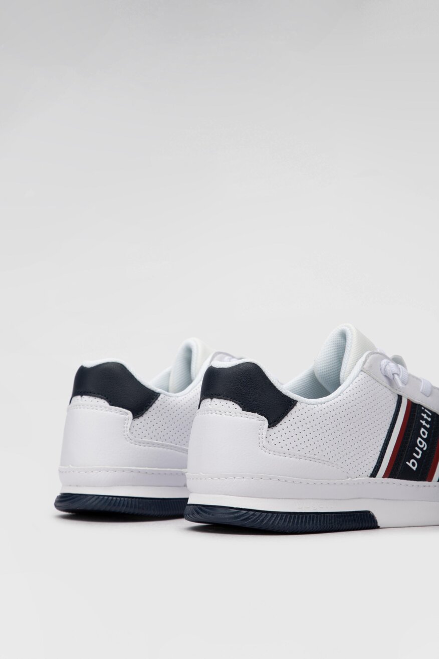 
                Bugatti - Półbuty pastelowe białe - 5903698251721