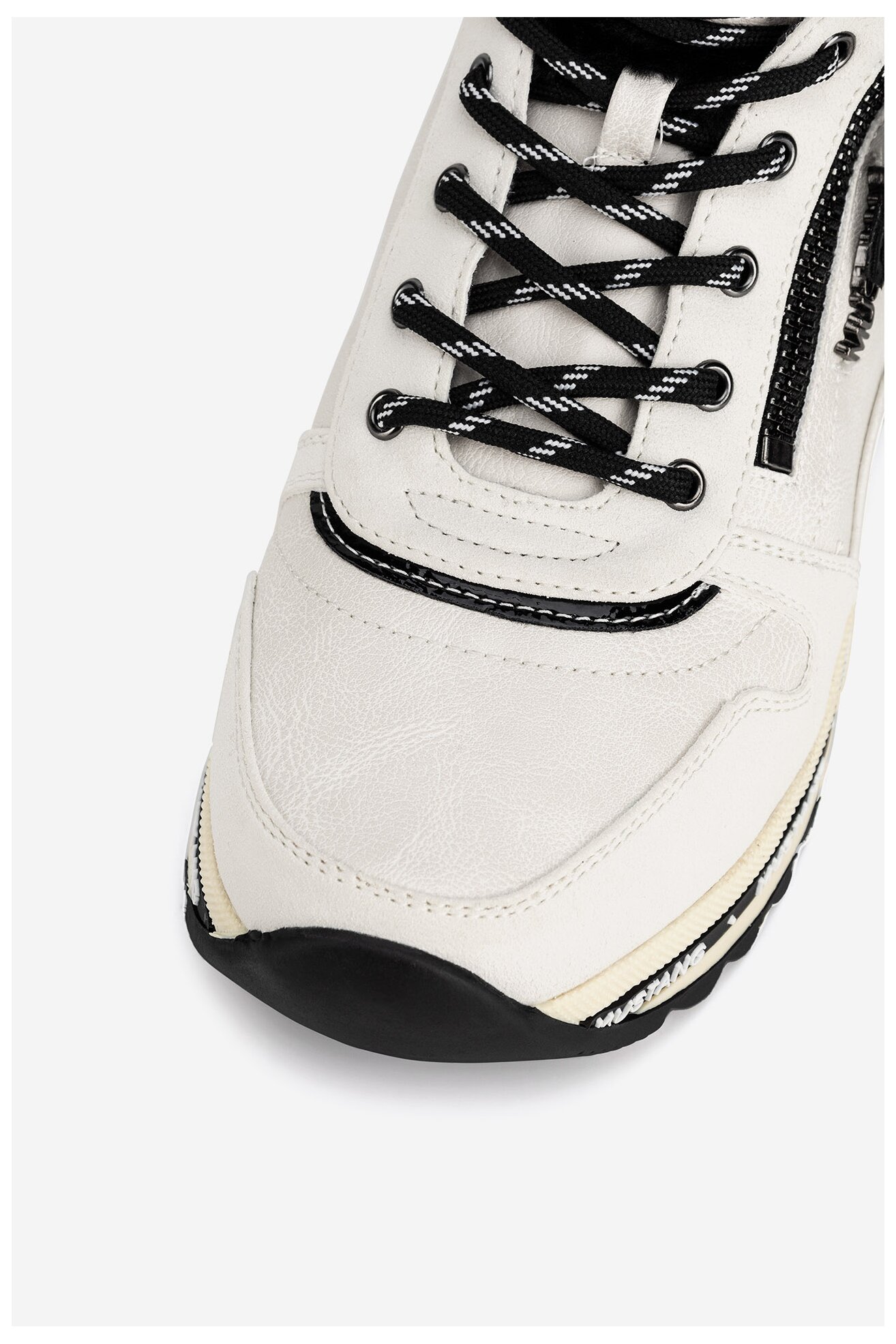 Боти Mustang 1364-503 БЯЛ