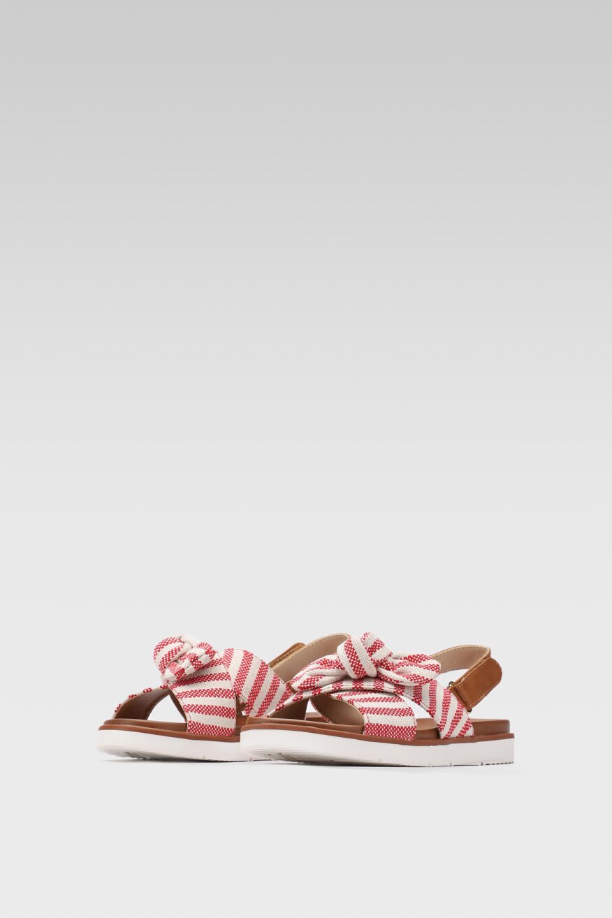 
                Jenny Fairy - Sandały z aplikacją czerwone - 5903698697192