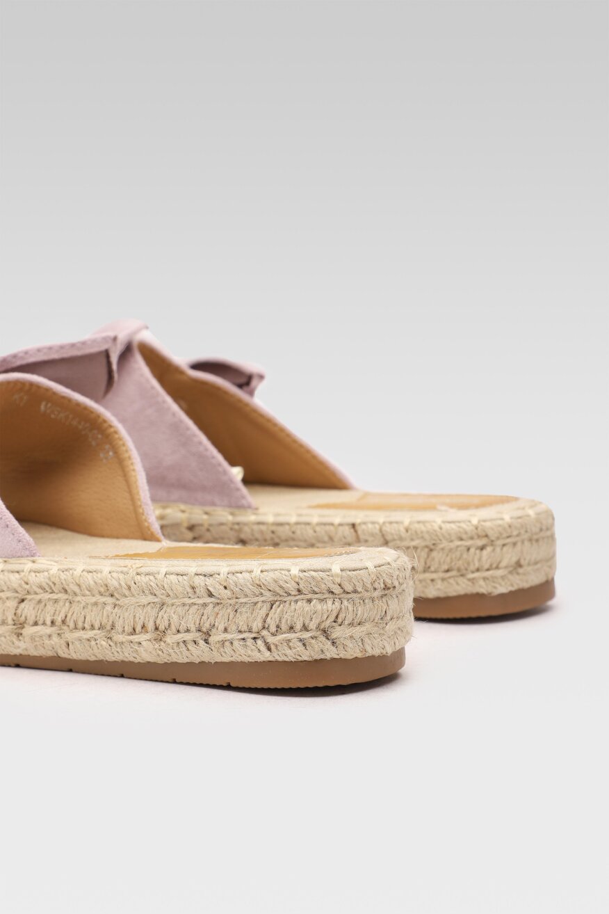 
                Jenny Fairy - Klapki na koturnie z platformą z aplikacją - 5903698419268