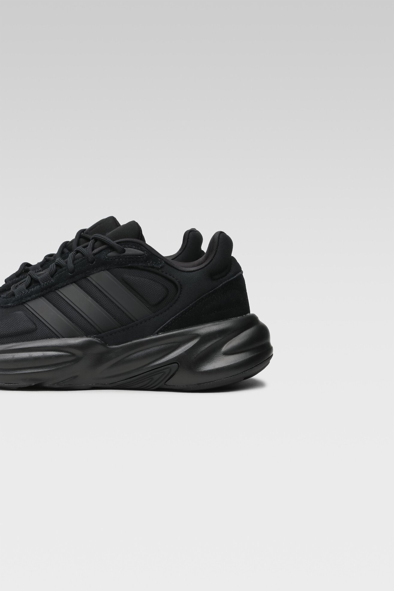 Încălțăminte sport adidas OZELLE GX6767 NEGRU